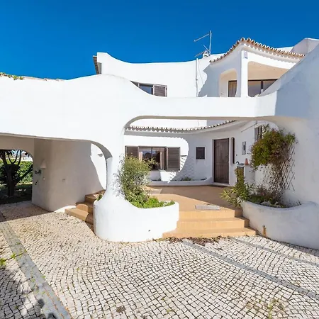 Villa Large Luxury Close To Guia (Faro)